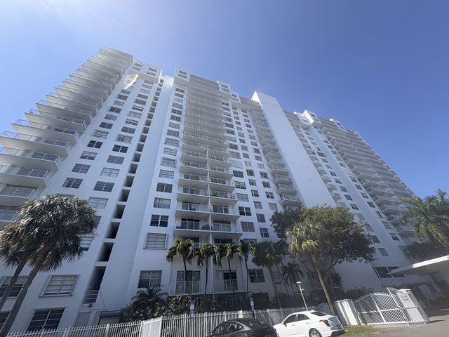 Admirals Port  photo 3